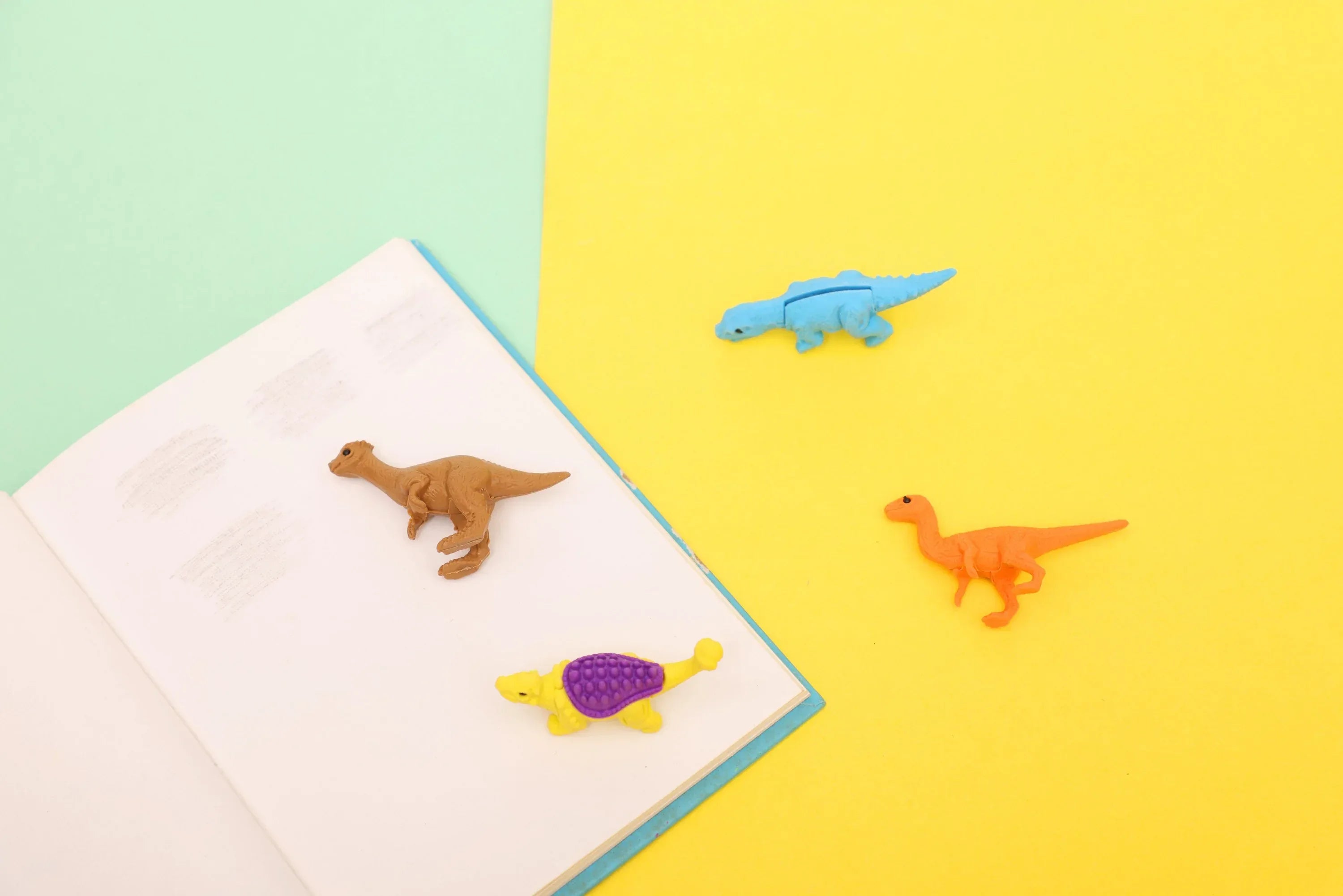 iLearnNGrow Dino Eraser Set – Fun Dinosaur Toy Erasers for Kids